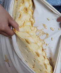 乳胶枕都是这样的吗,用久了会硬化?