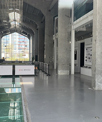 �뿪����ģ�͵꣬��û���˴�����