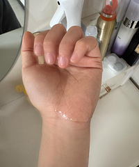 百雀羚你真牛!就算是油皮,化妆完脸都不干、也不搓泥