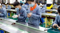 现在小年轻会放下身段做普通工作吗