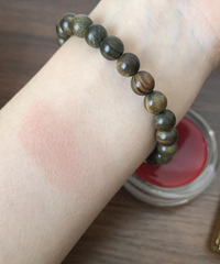 橘朵这个腮红没有滑石粉,试试色真的有点小惊艳!