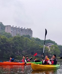 带娃耍皮划艇,不会游泳也能尽情玩