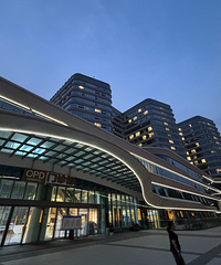 ��Ǩ������Ժ��ռ�غô󣬸о��ÿտ�����Ҳ̫����