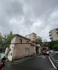 重庆南岸区又一老社区发生起火事件