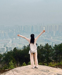 一个人徒步斗碗寨
