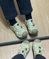 迪卡侬丑丑鞋到货第一天就狂走2万步,很舒服、一点不累