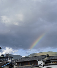 五一第三站—沙溪古镇,遇见彩虹,七彩光芒照亮了整个古镇