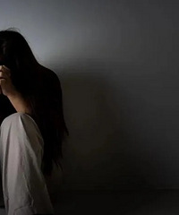 �Ϲ��°�󵥶�������Ůͬ�³Է���ʲô���о�����