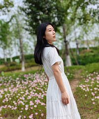 88年160CM的央企小姐姐征婚,希望对方身高173以上