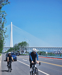 ���죡��ӯ�������·��¶Ӫ���տ������У��ܲ����ͻ����ɴ�����