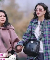 这是啥“母女虐恋”啊