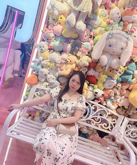 95年157CM销售行业的妹子征婚,希望对方是90后