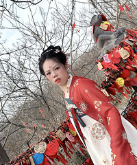 95年157CM销售行业的妹子征婚,希望对方是90后