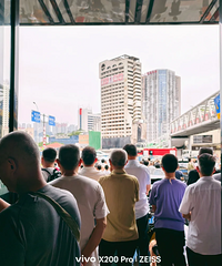 һ���������ֵ������ˣ���������ǰϦ��·��վ����