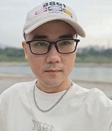 90年的哥子征婚,从事金融投资工作