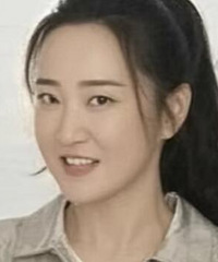 43岁贾玲快瘦脱相了
