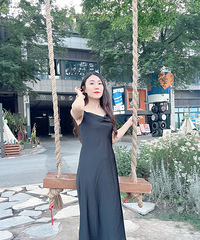 87年160CM养了只狗的文职小姐姐征婚,希望对方有稳定收入