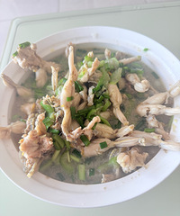 这道清炖蛙腿,完美诠释了"高端的食材,简单的做法"的烹饪哲学