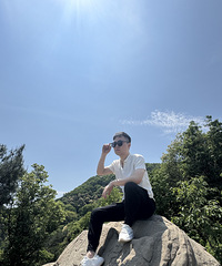 92年的央企管理小哥征婚,希望对方爬山徒步自驾露营