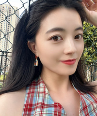 91年158CM女儿5岁的单亲妈妈征婚,希望你身高170以上