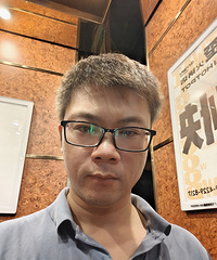 87年173CM医疗器械公司的哥子征婚,养了一猫一狗