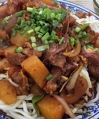 ����У�ſڵ���ʳ