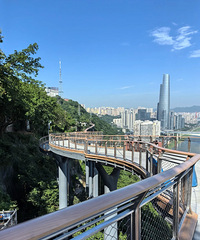 �������İ������ţ�����ɽ��ʯ��·����ƺ��һ���������