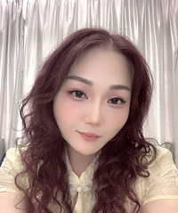 80年158CM的财务主管小姐姐征婚,养了2条狗狗