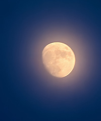 7月7日晴,露台吹风赏月,我写下了夏日漱石的“今晚的月色真美