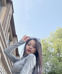 87年自媒体行业的小姐姐征婚,可接受离异有小孩的男士