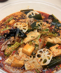 山姆的钵钵鸡真是好吃到爆炸!两个人吃到饱饱嘟