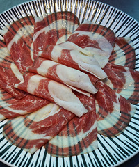 ͦ�ߵ���������ţ���̹���������Ƭ������죬����