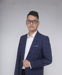 92年178CM年20万以上的小哥征婚,希望你身高163以上