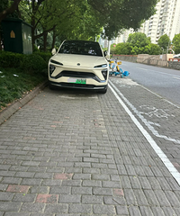 ������ͣ����ѽ������ε���糵ÿ��ͣ�����е���