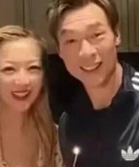 郑秀文高调庆生