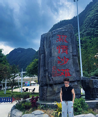 秋天总得玩一次水来送别夏天吧,峡谷漂流湿身多次
