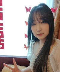 94年170CM无债无贷的妹子征婚,希望对方是个快乐小狗