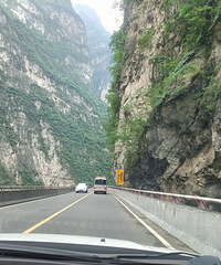乐山-西昌邛海-云南香格里拉-大理5日游
