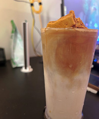 休息一天,在家喝了两杯卡梅罗