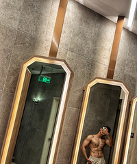 92年180CM爱好健身的小哥征婚,在国企工作