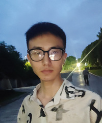 93年从事自由职业的小哥征婚,不抽烟不喝酒