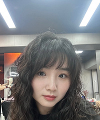 90年的国企妹子征婚,希望对方净身高170以上