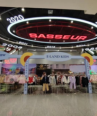 ɰ֮������paw in paw��ʼ������