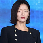 43岁全智贤不服老