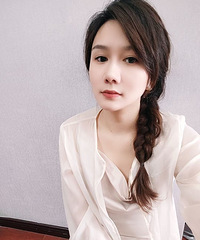 88年162CM的文职小姐姐征婚,希望对方身高168以上