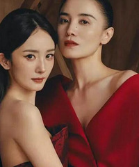 VOGUE群封像伴娘合影