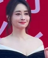 场面盛大的时尚大秀