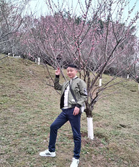 88年178C的管理哥子征婚,希望对方身高155以上