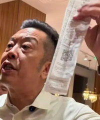 西贝“自杀式公关”,到底打醒了谁