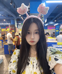 89年163CM金融贷款行业的小姐姐征婚,希望对方是90后